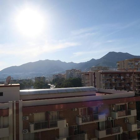 Apartamento 1 Dormitorio Con Vistas Edificio Jupiter ベナルマデナ エクステリア 写真